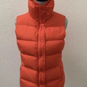 J Crew orange puffer vest small warm TINY SPOTS SEE PHOTOS 80% Down Feathers
